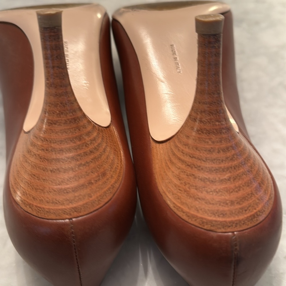 Salvatore Ferragamo Gancini Pumps Heel Cordovan Brown Sz 8 EUC - Picture 6 of 8